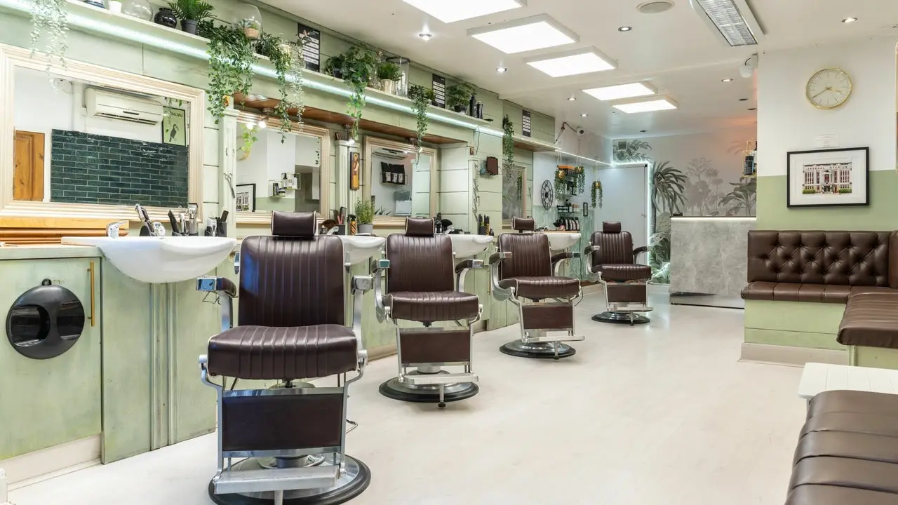 Inside Palace Grooming Room, Alexandra Palace